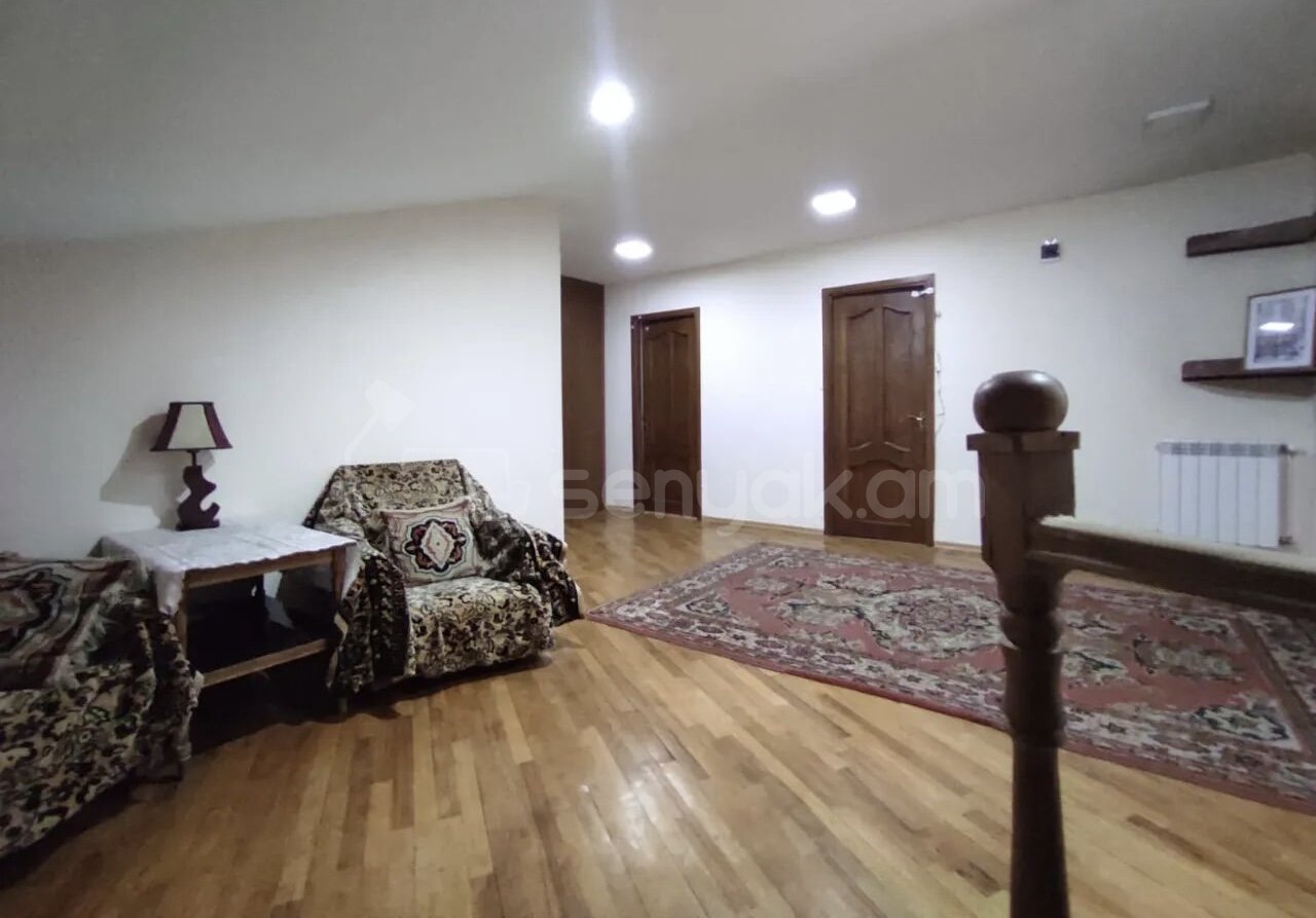 5 Սենյականոց Սեփական Տուն, 248քմ, Նորմալ Վիճակում, Կահավորված