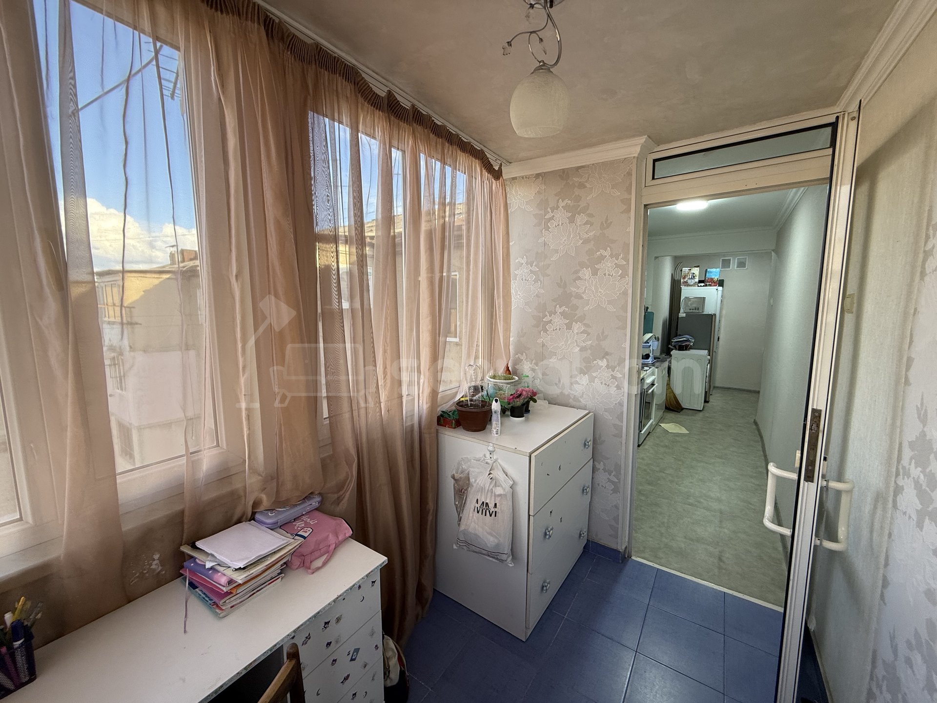 4 Սենյականոց Բնակարան, 77քմ, 4/4 հարկ, Նորմալ Վիճակում