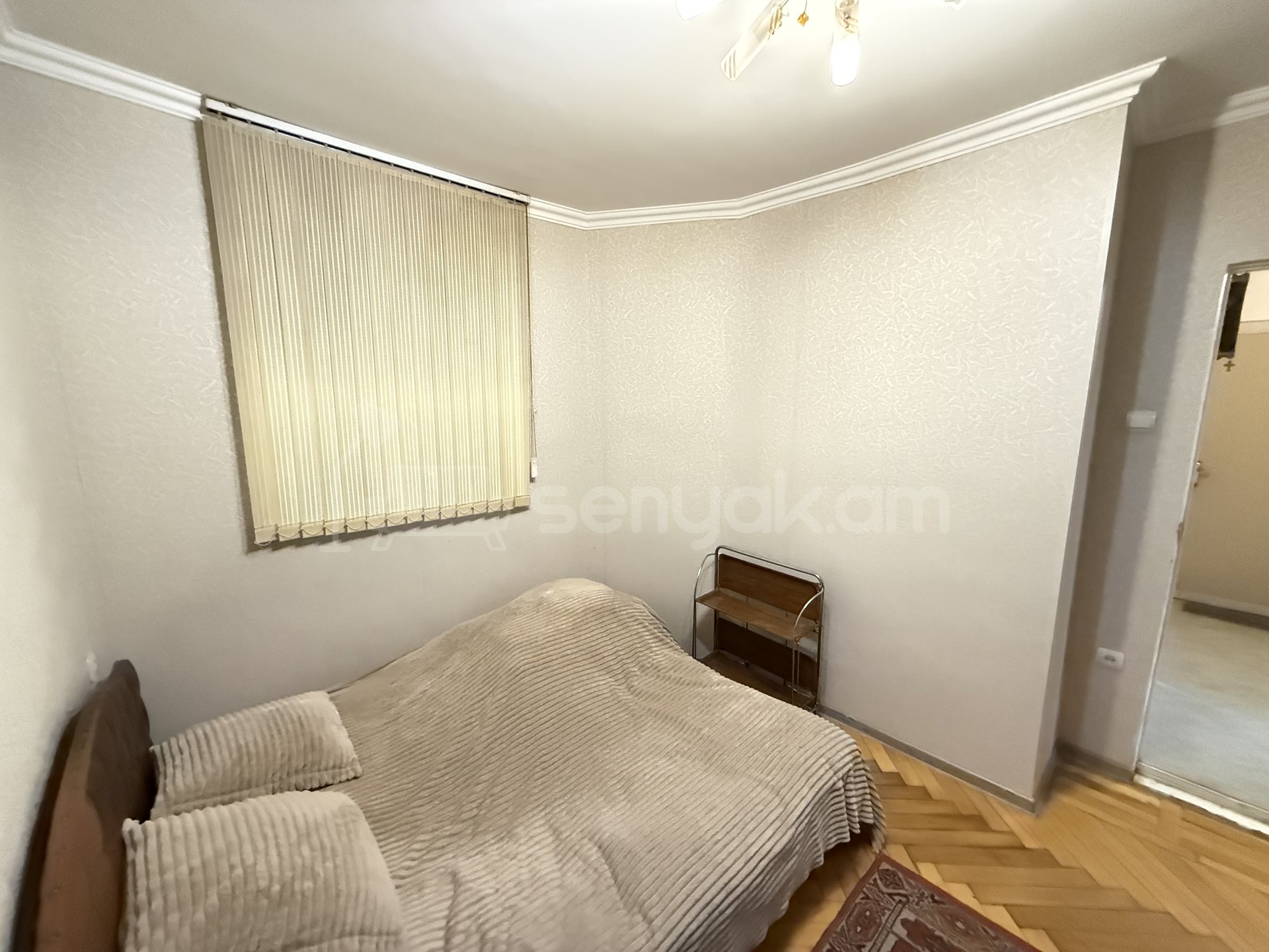 4 Սենյականոց Բնակարան, 77քմ, 4/4 հարկ, Նորմալ Վիճակում