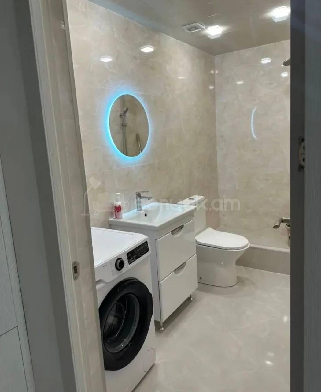 2 Սենյականոց Բնակարան, 53քմ, 8/10 հարկ, Կապիտալ Վերանորոգված, Կահավորված