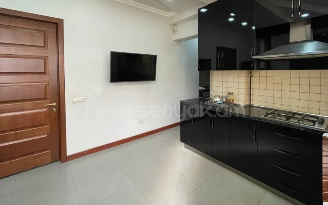 4 Սենյականոց Բնակարան Նորակառույցում, 130քմ, 5/10 հարկ, Դիզայներական Վերանորոգված, Կահավորված