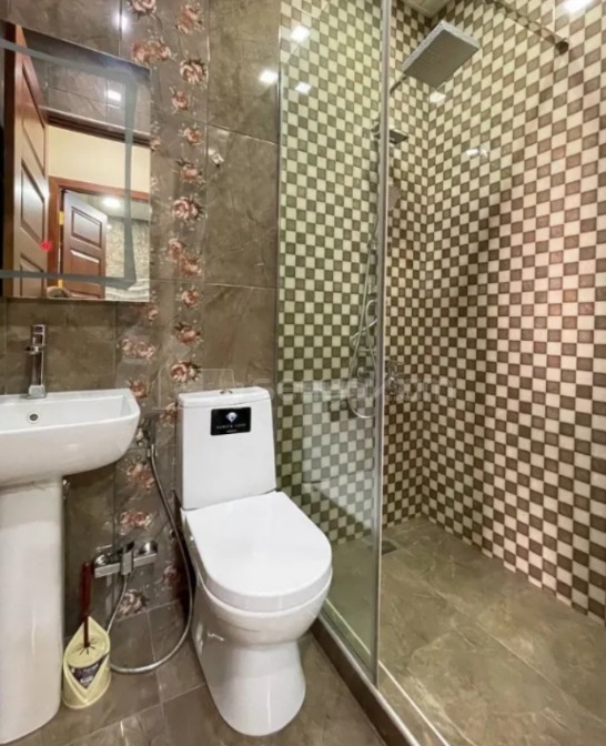 4 Սենյականոց Բնակարան Նորակառույցում, 130քմ, 5/10 հարկ, Դիզայներական Վերանորոգված, Կահավորված