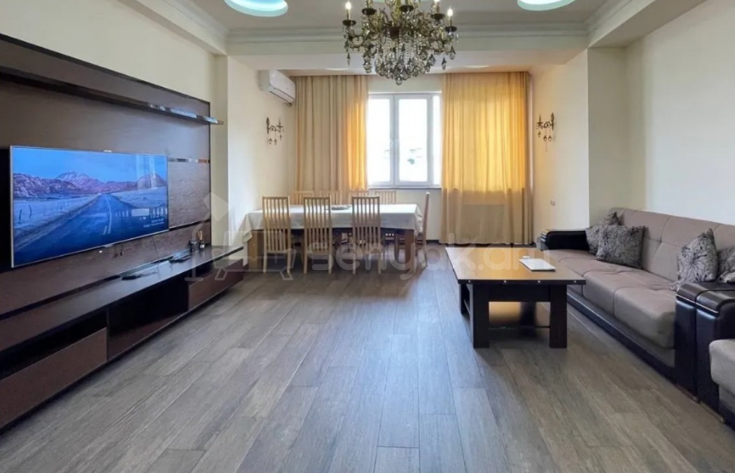 4 Սենյականոց Բնակարան Նորակառույցում, 130քմ, 5/10 հարկ, Դիզայներական Վերանորոգված, Կահավորված