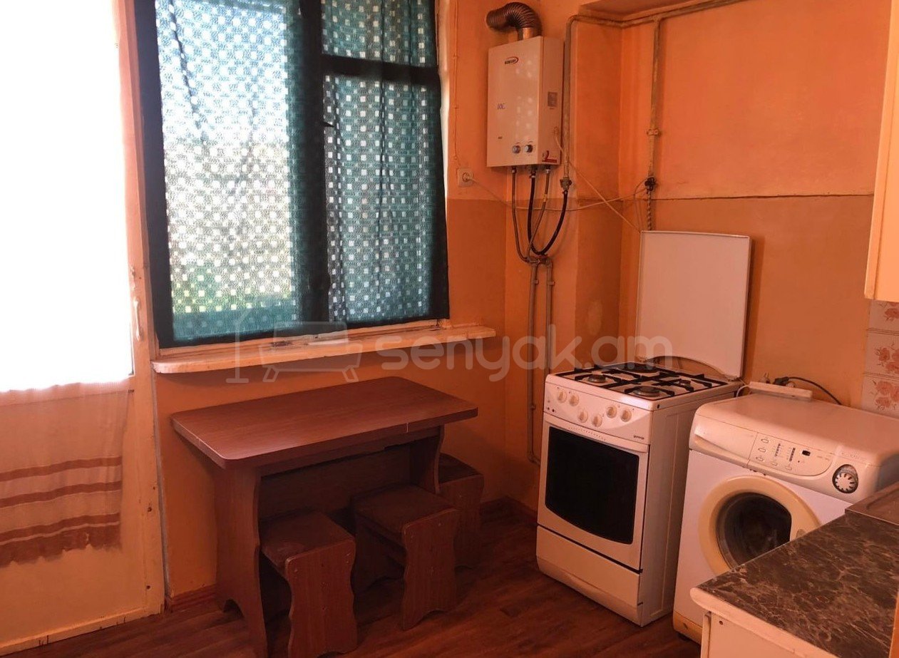 1 Սենյականոց Բնակարան, 45քմ, 8/9 հարկ, Նորմալ Վիճակում, Կահավորված