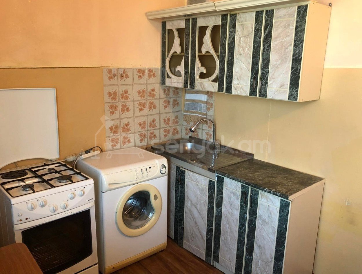 1 Սենյականոց Բնակարան, 45քմ, 8/9 հարկ, Նորմալ Վիճակում, Կահավորված