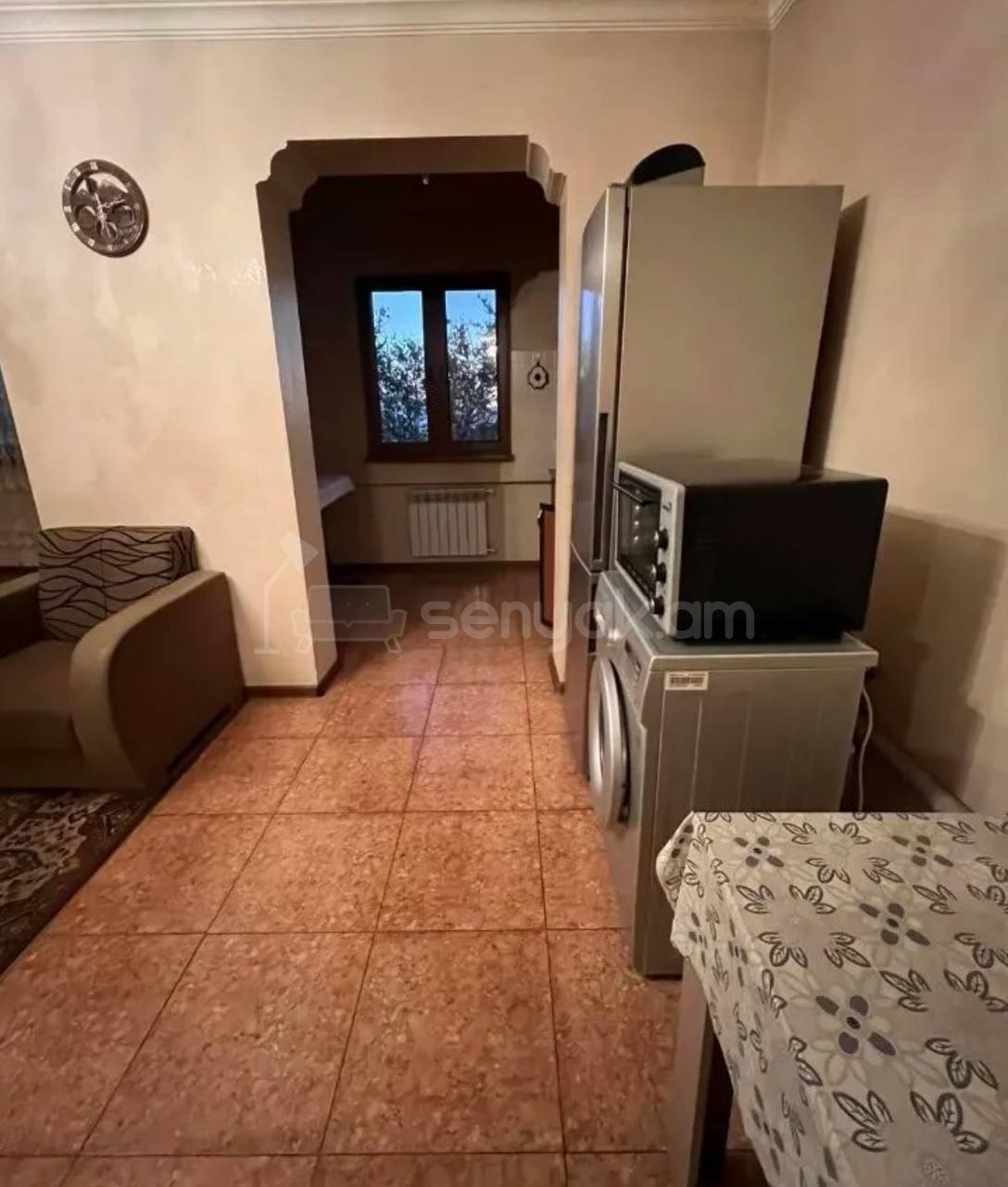 2 Սենյականոց Բնակարան, 50քմ, 4/9 հարկ, Նորմալ Վիճակում, Կահավորված