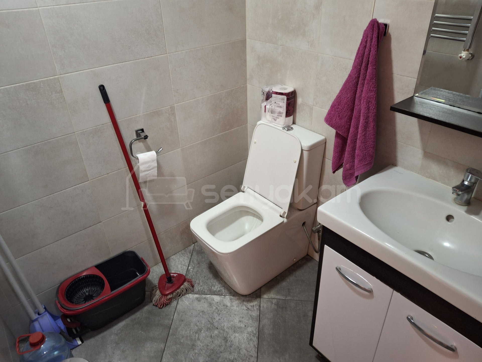 2 Սենյականոց Բնակարան Նորակառույց Քարե Շենքում, 43քմ, 2/7 հարկ, Կապիտալ Վերանորոգված, Կահավորված