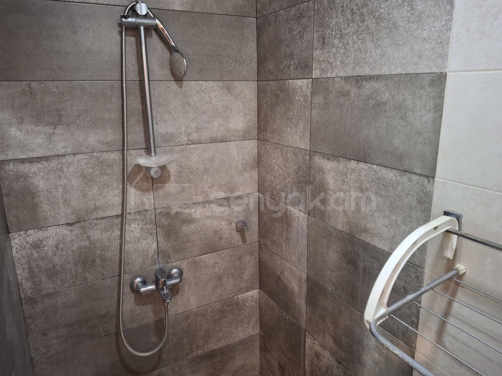 2 Սենյականոց Բնակարան Նորակառույց Քարե Շենքում, 43քմ, 2/7 հարկ, Կապիտալ Վերանորոգված, Կահավորված