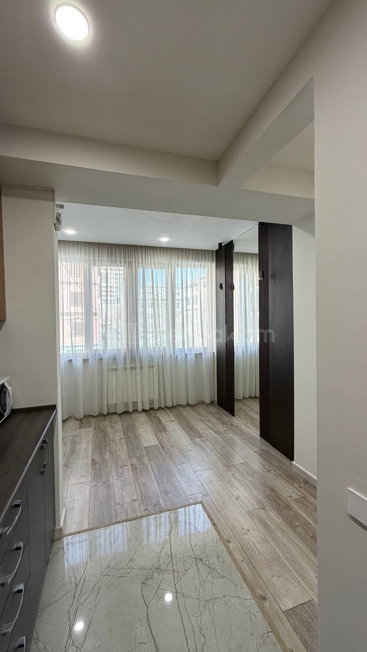 2 Սենյականոց Բնակարան Նորակառույցում, 68քմ, 3/5 հարկ, Դիզայներական Վերանորոգված, Կահավորված