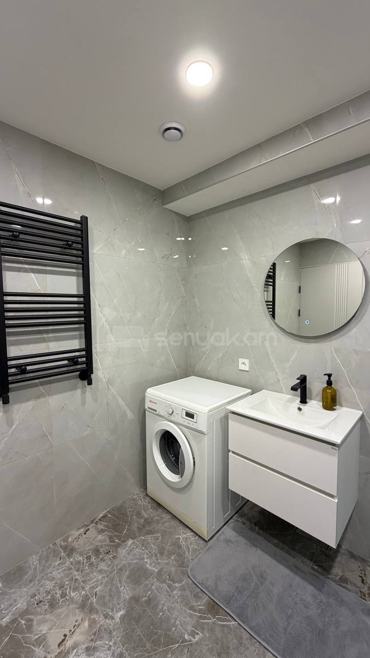 2 Սենյականոց Բնակարան Նորակառույցում, 68քմ, 3/5 հարկ, Դիզայներական Վերանորոգված, Կահավորված