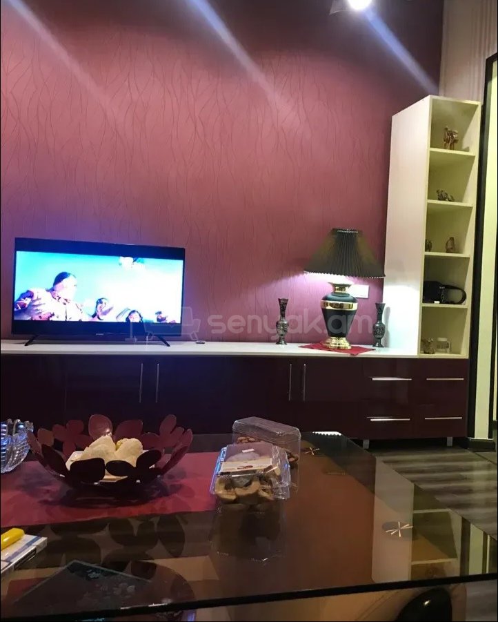 2 Սենյականոց Բնակարան Քարե Շենքում, 3քմ, 2/5 հարկ, Նորմալ Վիճակում, Կահավորված