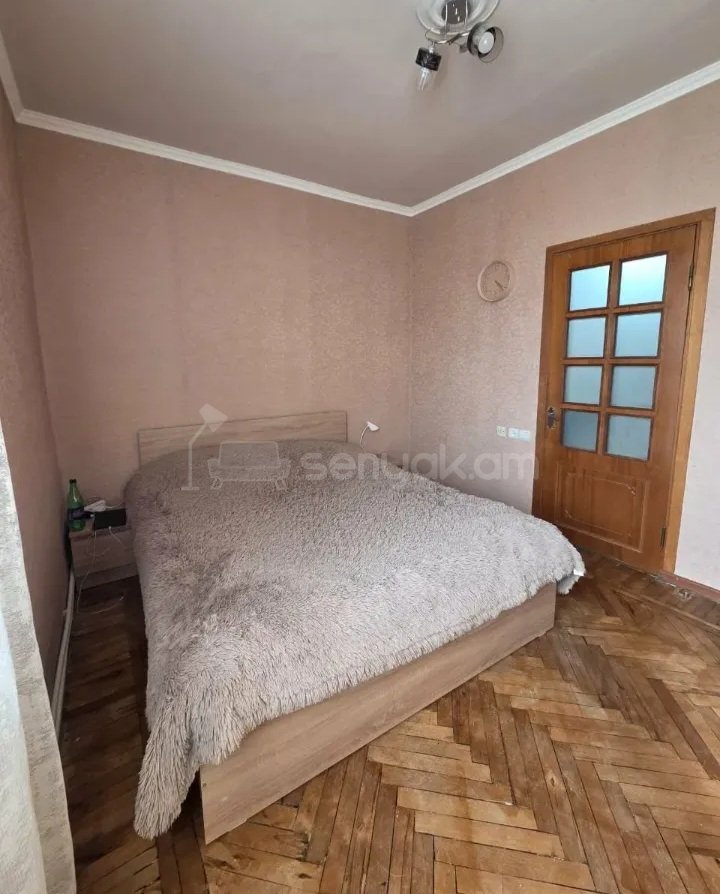 3 Սենյականոց Բնակարան Քարե Շենքում, 72քմ, 4/7 հարկ, Կոսմետիկ Վերանորոգված, Կահավորված