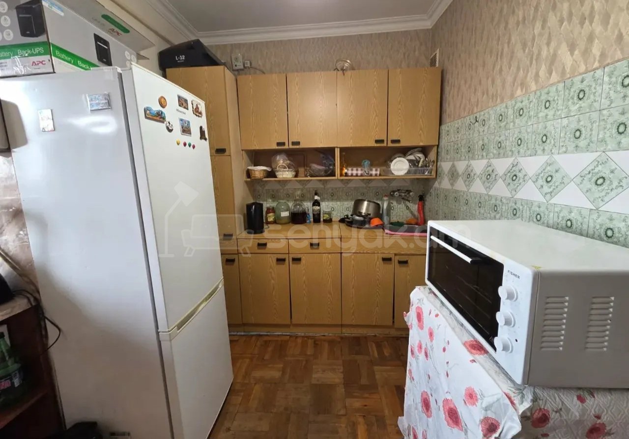 3 Սենյականոց Բնակարան Քարե Շենքում, 72քմ, 4/7 հարկ, Կոսմետիկ Վերանորոգված, Կահավորված