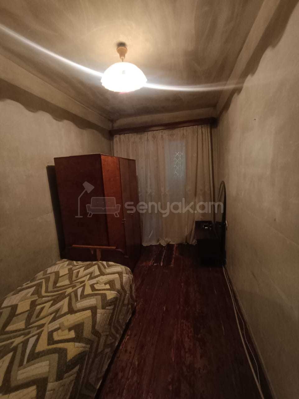 5 Սենյականոց Բնակարան Քարե Շենքում, 94քմ, 1/5 հարկ, Կոսմետիկ Վերանորոգված