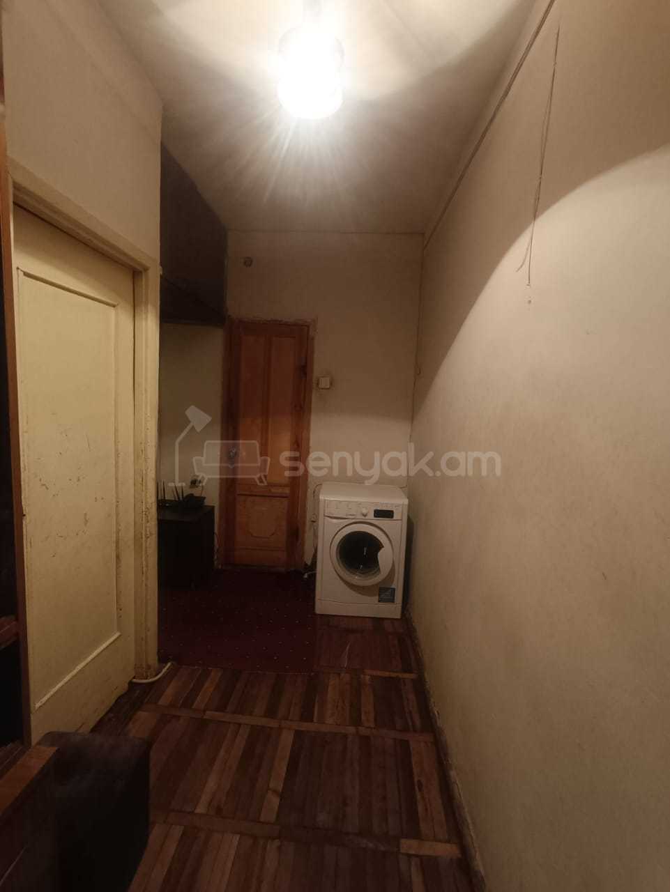 5 Սենյականոց Բնակարան Քարե Շենքում, 94քմ, 1/5 հարկ, Կոսմետիկ Վերանորոգված