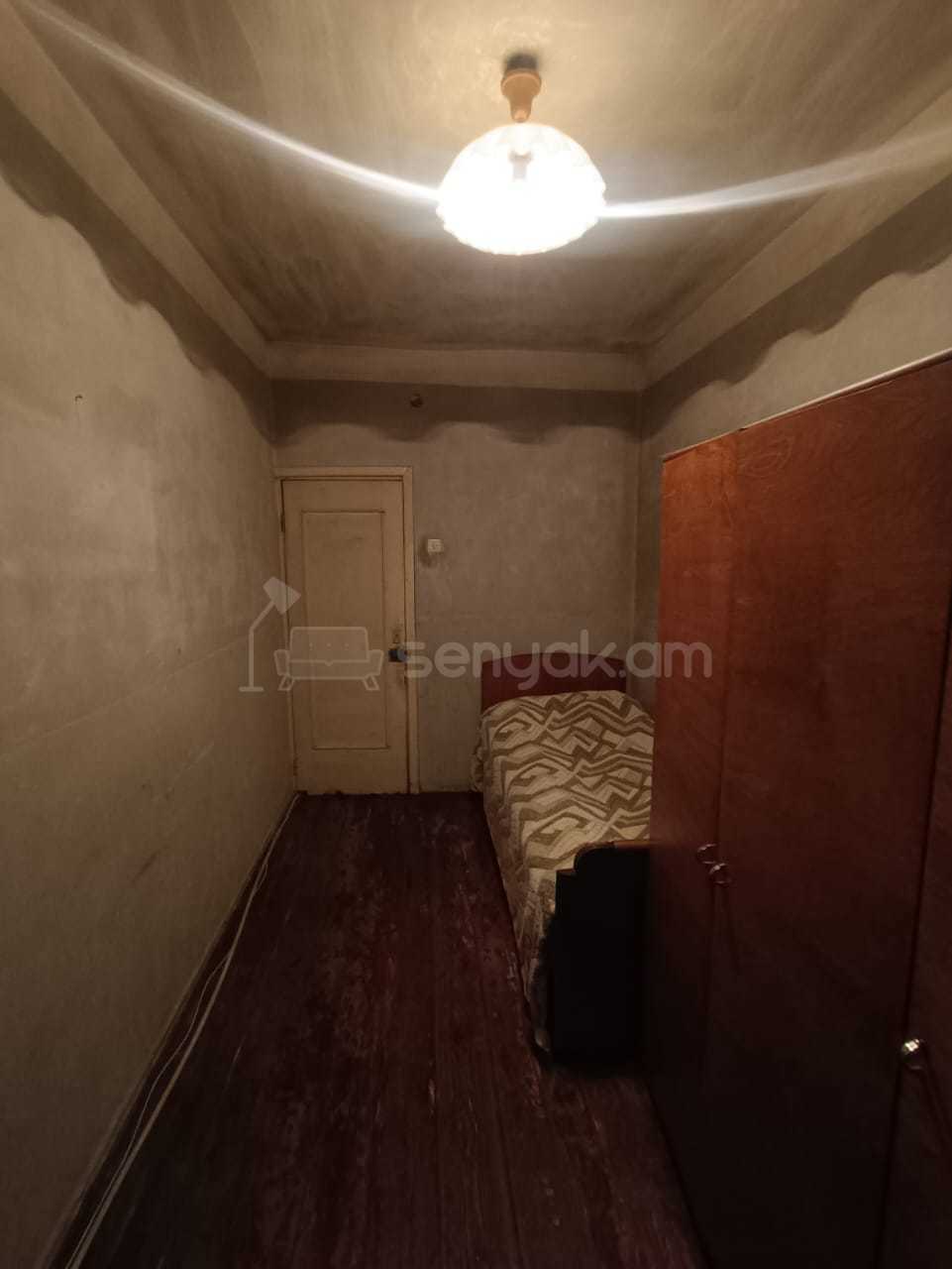 5 Սենյականոց Բնակարան Քարե Շենքում, 94քմ, 1/5 հարկ, Կոսմետիկ Վերանորոգված