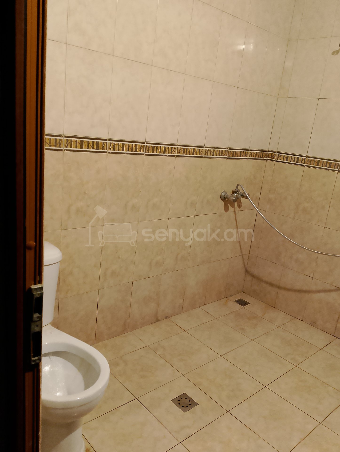 4 Սենյականոց Սեփական Տուն, 120քմ, Կոսմետիկ Վերանորոգված, Ավտոտնակով