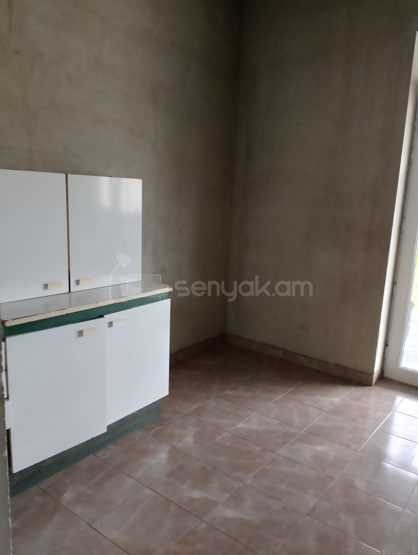 4 Սենյականոց Սեփական Տուն, 120քմ, Կոսմետիկ Վերանորոգված, Ավտոտնակով