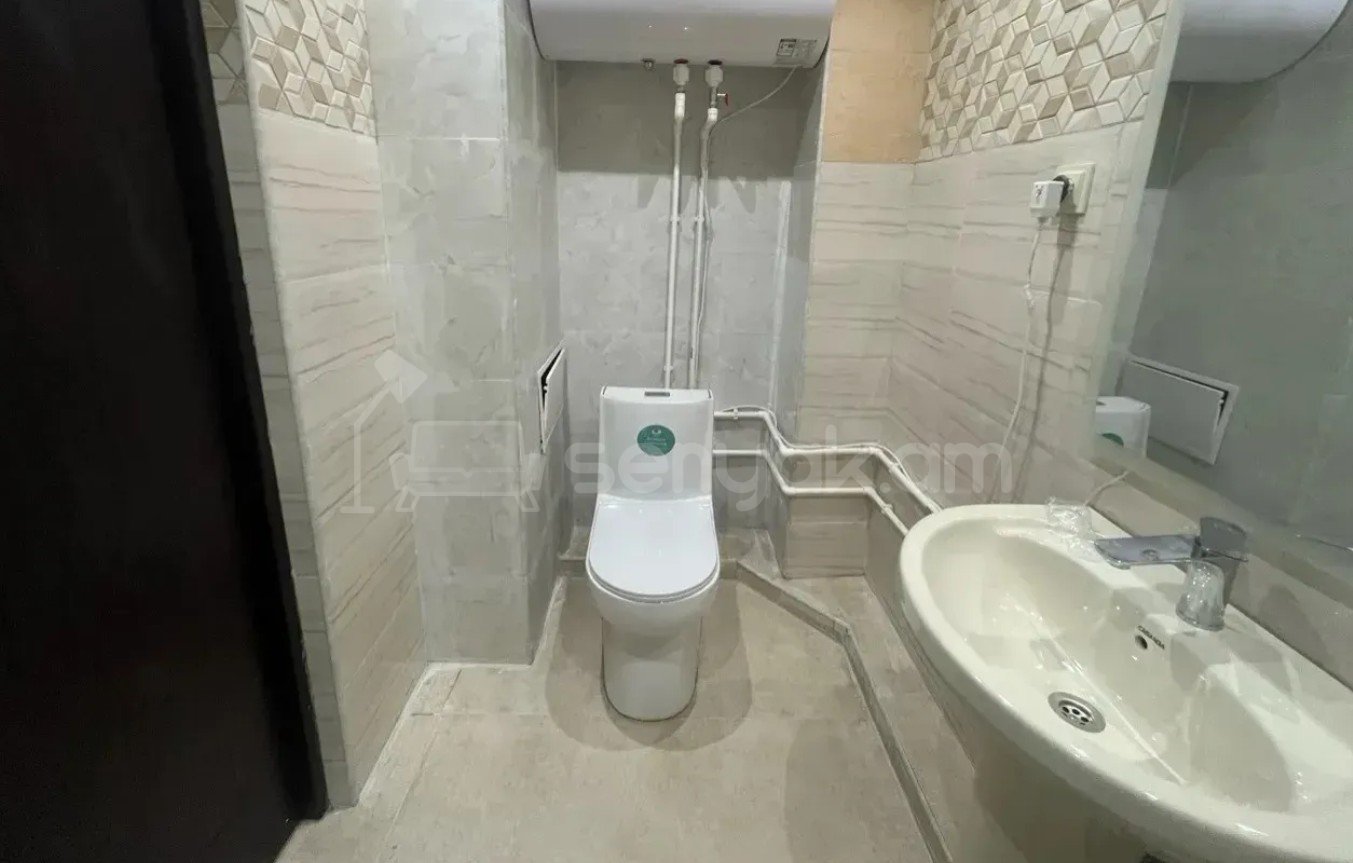 2 Սենյականոց Բնակարան Նորակառույցում, 55քմ, 2/4 հարկ, Դիզայներական Վերանորոգված, Կահավորված, Արևկող