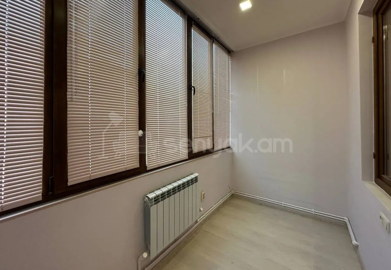 3 Սենյականոց Բնակարան, 80քմ, 4/12 հարկ, Կապիտալ Վերանորոգված, Կահավորված, Արևկող