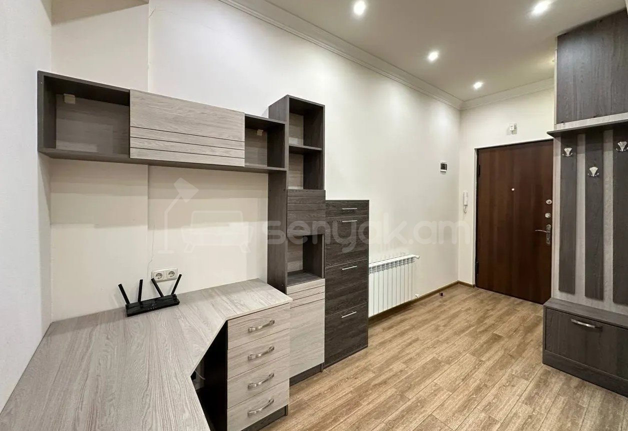 3 Սենյականոց Բնակարան, 80քմ, 4/12 հարկ, Կապիտալ Վերանորոգված, Կահավորված, Արևկող