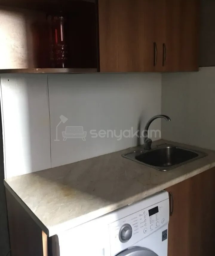 2 Սենյականոց Բնակարան Քարե Շենքում, 66քմ, 4/9 հարկ, Նորմալ Վիճակում, Կահավորված