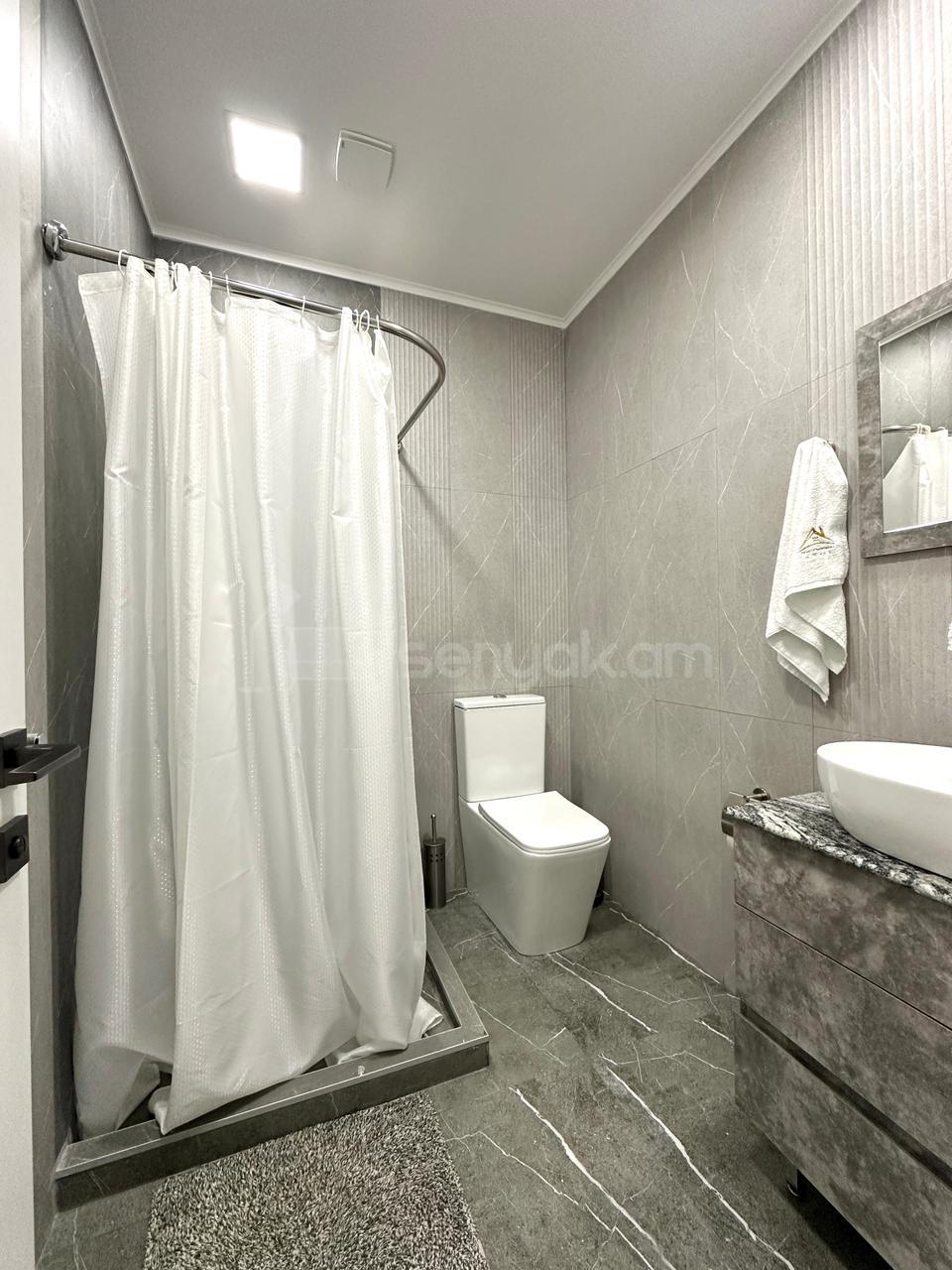 5 Սենյականոց Շքեղ Առանձնատուն, 300քմ, Լողավազանով, Ավտոտնակով