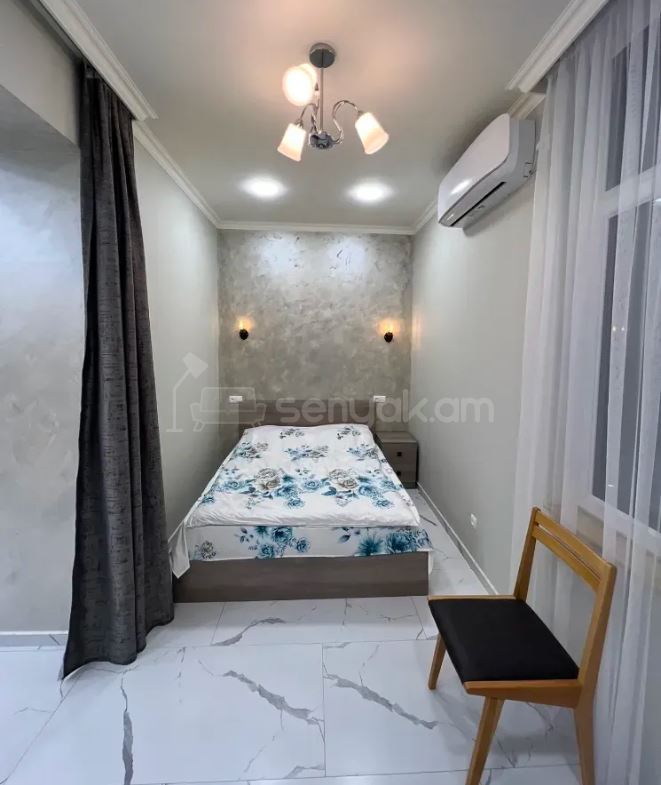 2 Սենյականոց Բնակարան Քարե Շենքում, 45քմ, 4/5 հարկ, Կապիտալ Վերանորոգված, Կահավորված, Արևկող