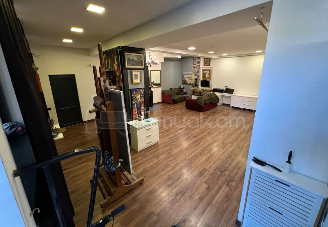 2 Սենյականոց Բնակարան Քարե Շենքում, 60քմ, 1/6 հարկ, Կապիտալ Վերանորոգված