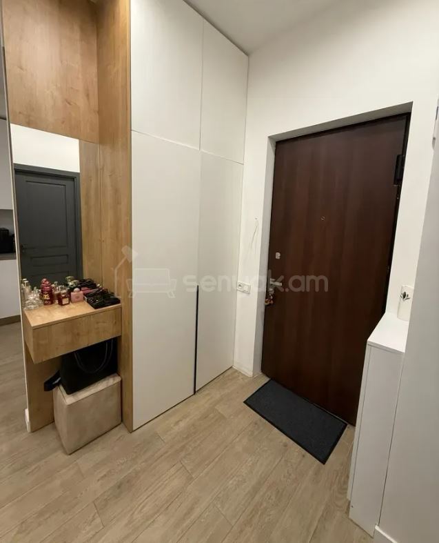 2 Սենյականոց Բնակարան Նորակառույցում, 52քմ, 3/15 հարկ, Կապիտալ Վերանորոգված