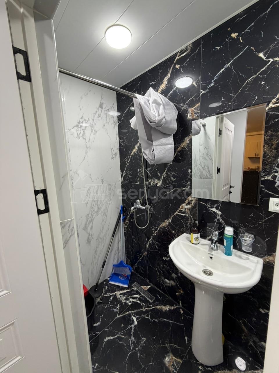 2 Սենյականոց Բնակարան Նորակառույց Քարե Շենքում, 40քմ, 3/5 հարկ, Դիզայներական Վերանորոգված, Կահավորված, Արևկող