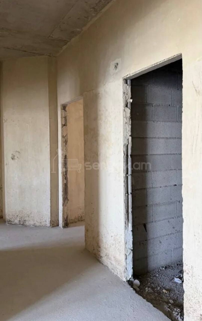 4 Սենյականոց Բնակարան, 132քմ, 10/16 հարկ, Զրոյական Վիճակում