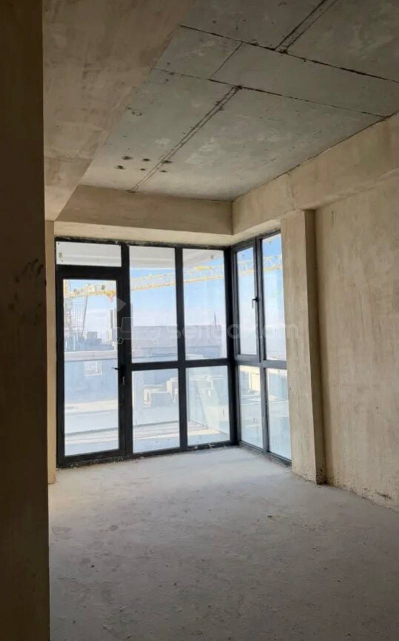 4 Սենյականոց Բնակարան, 132քմ, 10/16 հարկ, Զրոյական Վիճակում