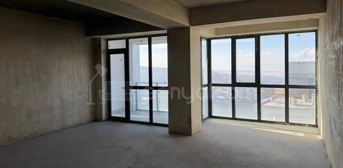 4 Սենյականոց Բնակարան, 132քմ, 10/16 հարկ, Զրոյական Վիճակում