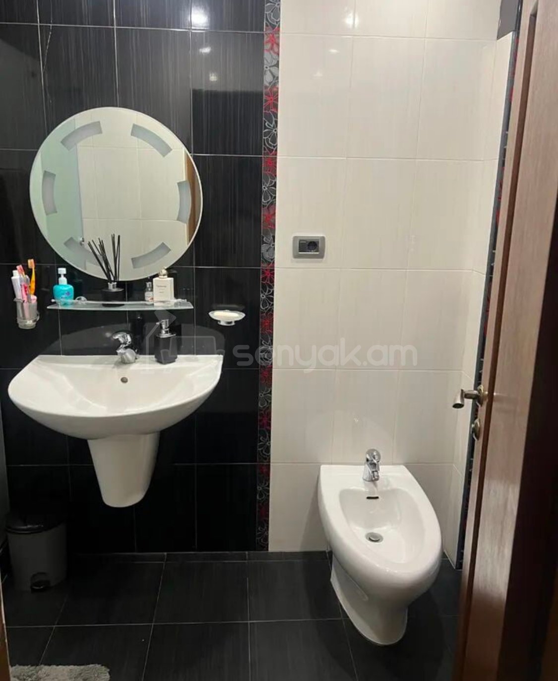 3 Սենյականոց Բնակարան, 86քմ, 1/11 հարկ, Դիզայներական Վերանորոգված