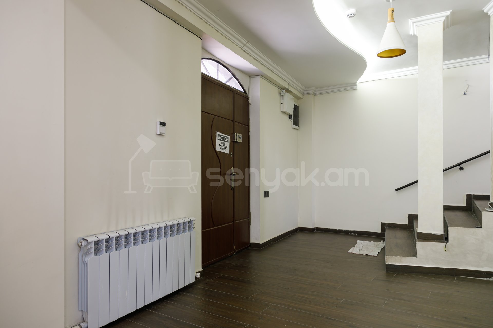 Նորակառույց Օֆիսային Տարածք, 390քմ