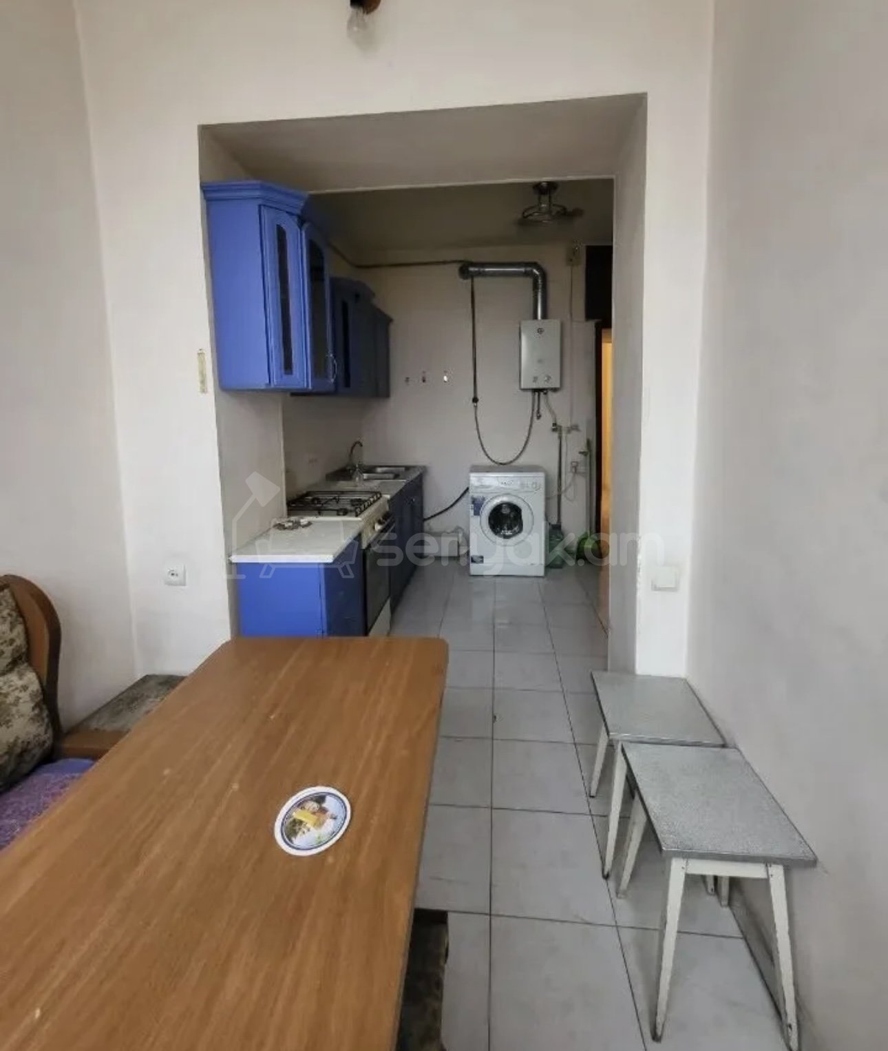 1 Սենյականոց Բնակարան Քարե Շենքում, 45քմ, 3/5 հարկ, Կապիտալ Վերանորոգված, Կահավորված