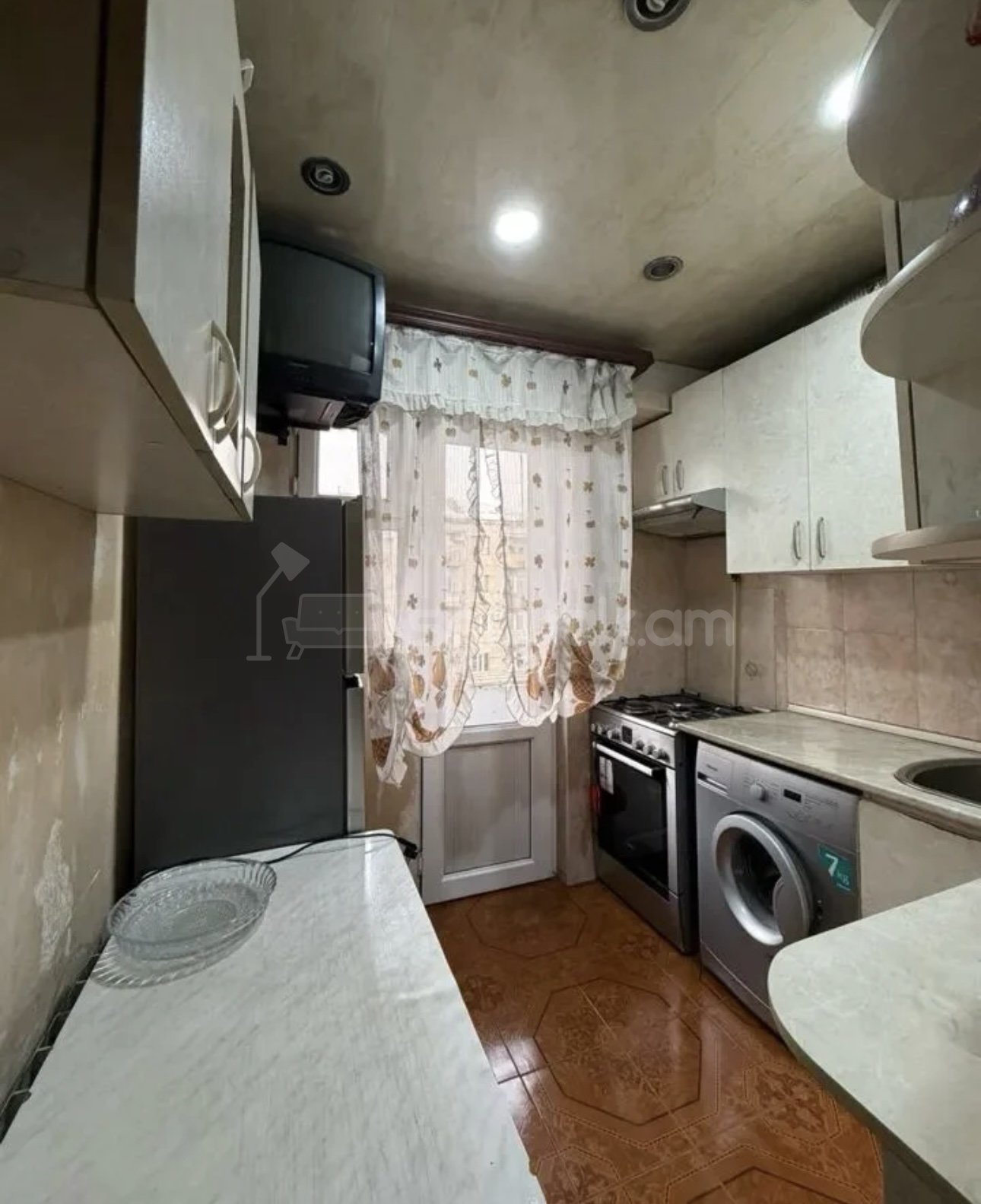 1 Սենյականոց Բնակարան, 40քմ, 12/12 հարկ, Կոսմետիկ Վերանորոգված, Կահավորված