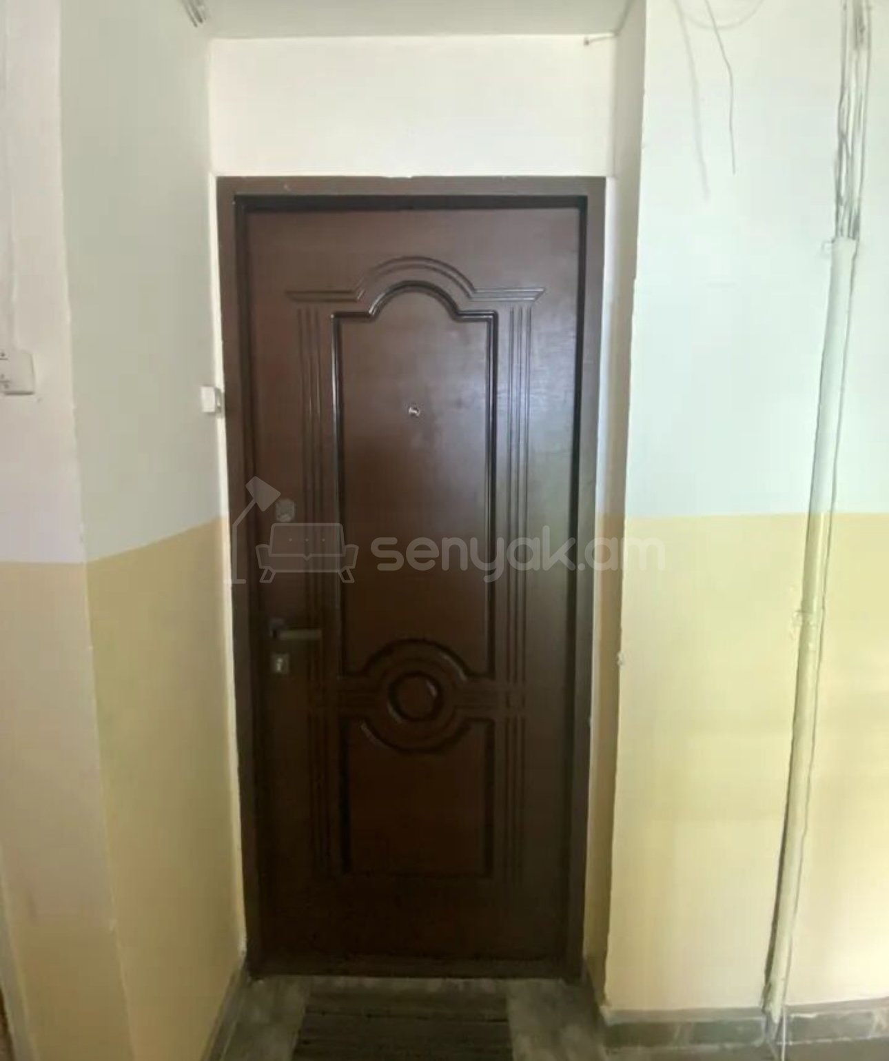 1 Սենյականոց Բնակարան Քարե Շենքում, 36քմ, 4/4 հարկ, Դիզայներական Վերանորոգված, Կահավորված