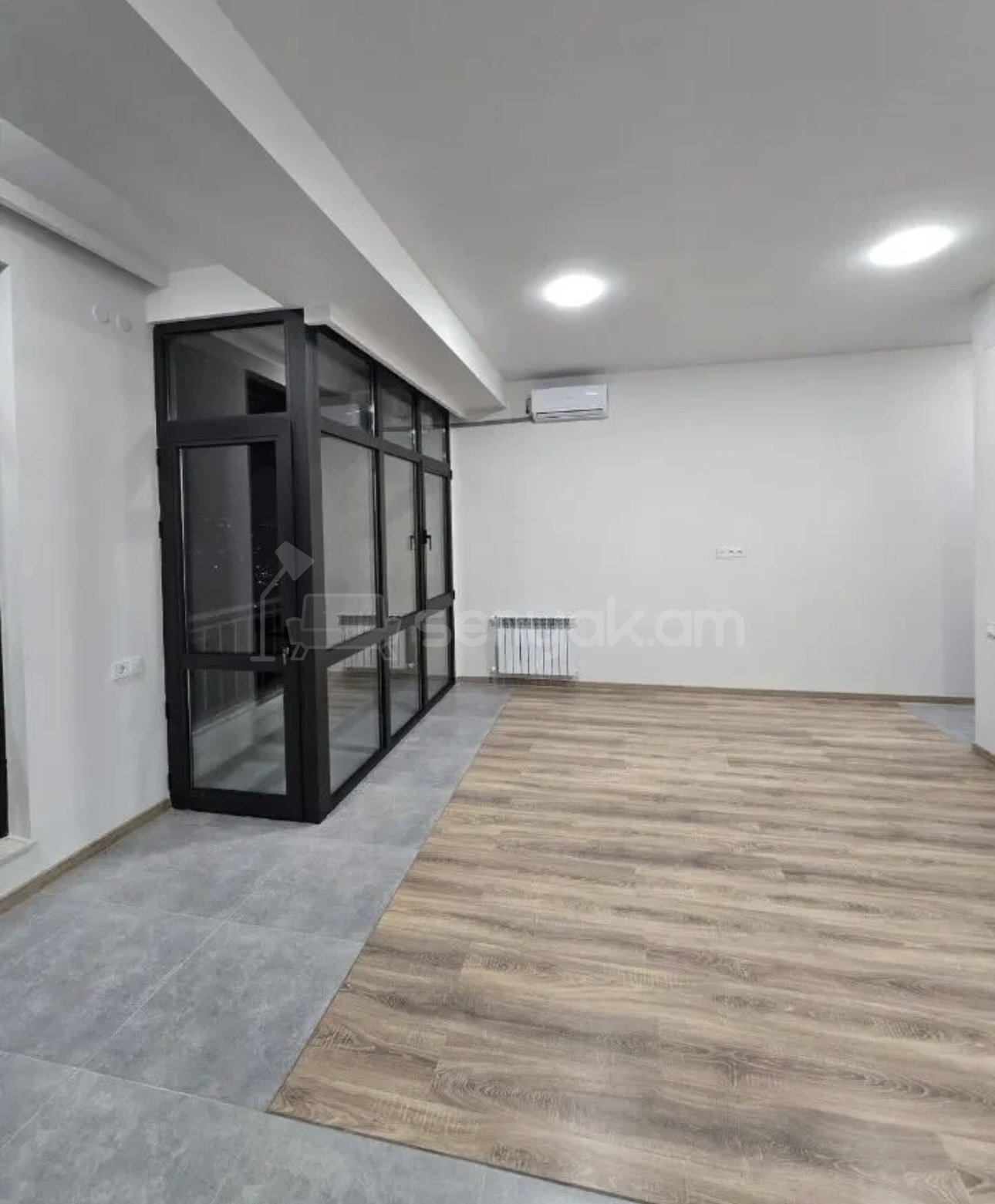 2 Սենյականոց Բնակարան, 45քմ, 13/16 հարկ, Կապիտալ Վերանորոգված, Կահավորված