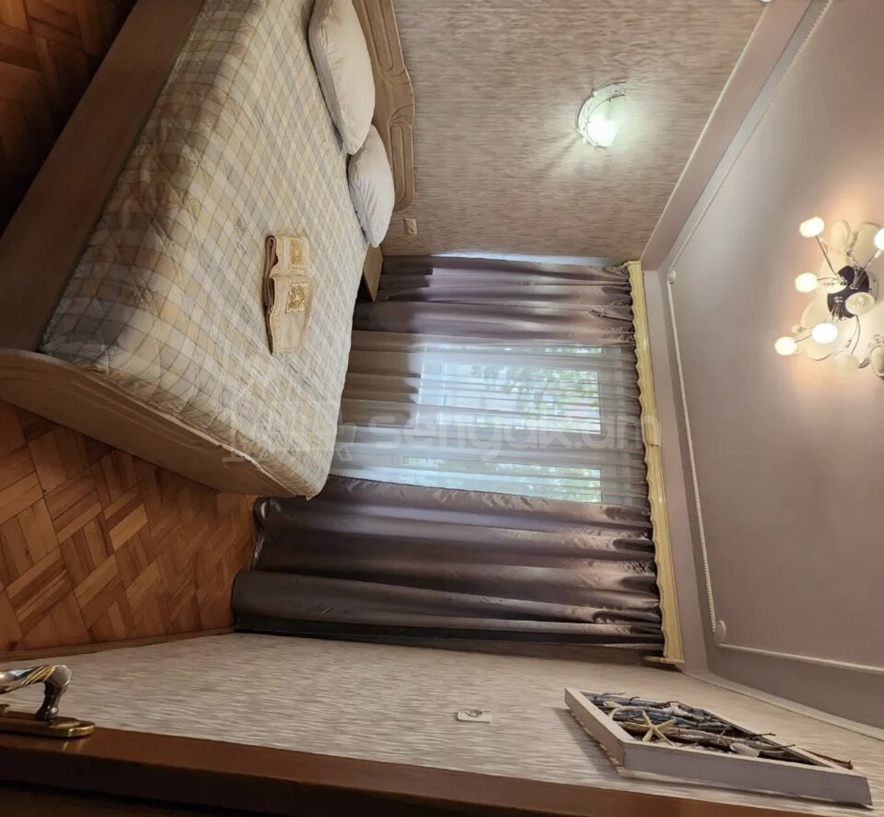 4 Սենյականոց Բնակարան Քարե Շենքում, 100քմ, 2/5 հարկ, Կապիտալ Վերանորոգված, Կահավորված