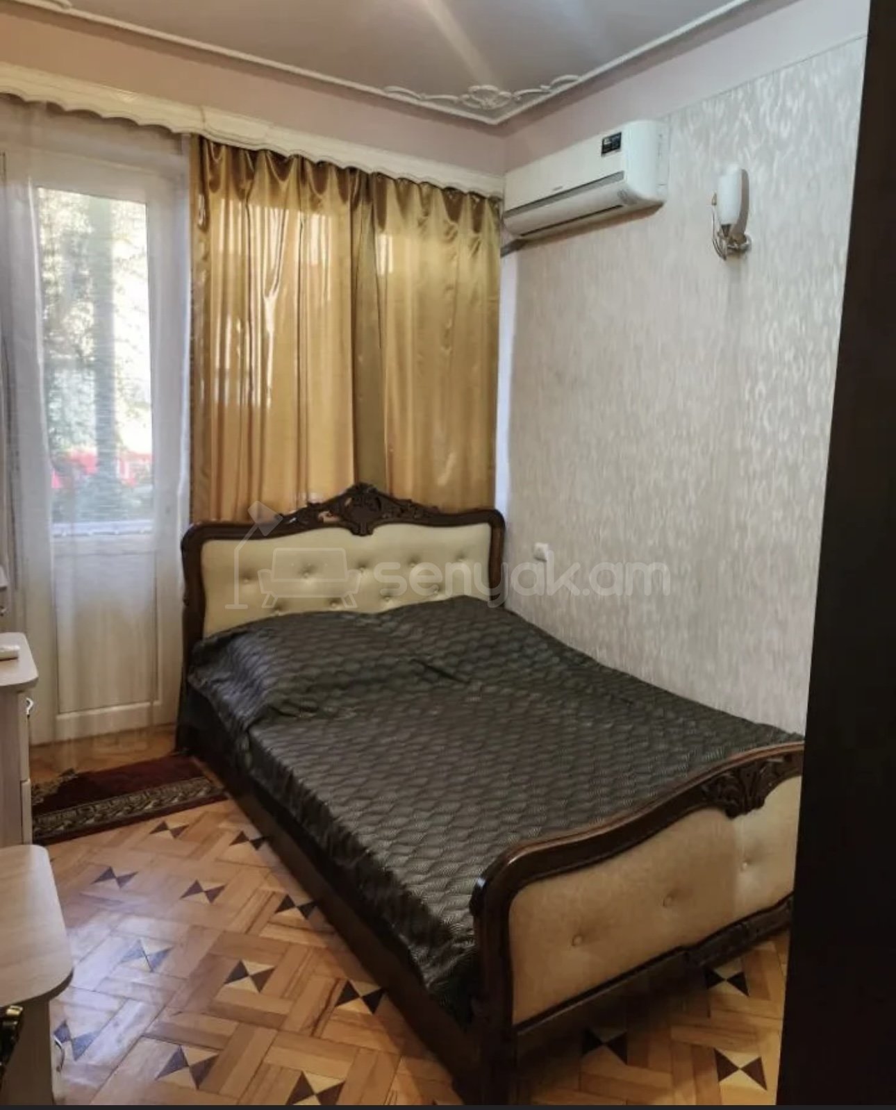 4 Սենյականոց Բնակարան Քարե Շենքում, 100քմ, 2/5 հարկ, Կապիտալ Վերանորոգված, Կահավորված