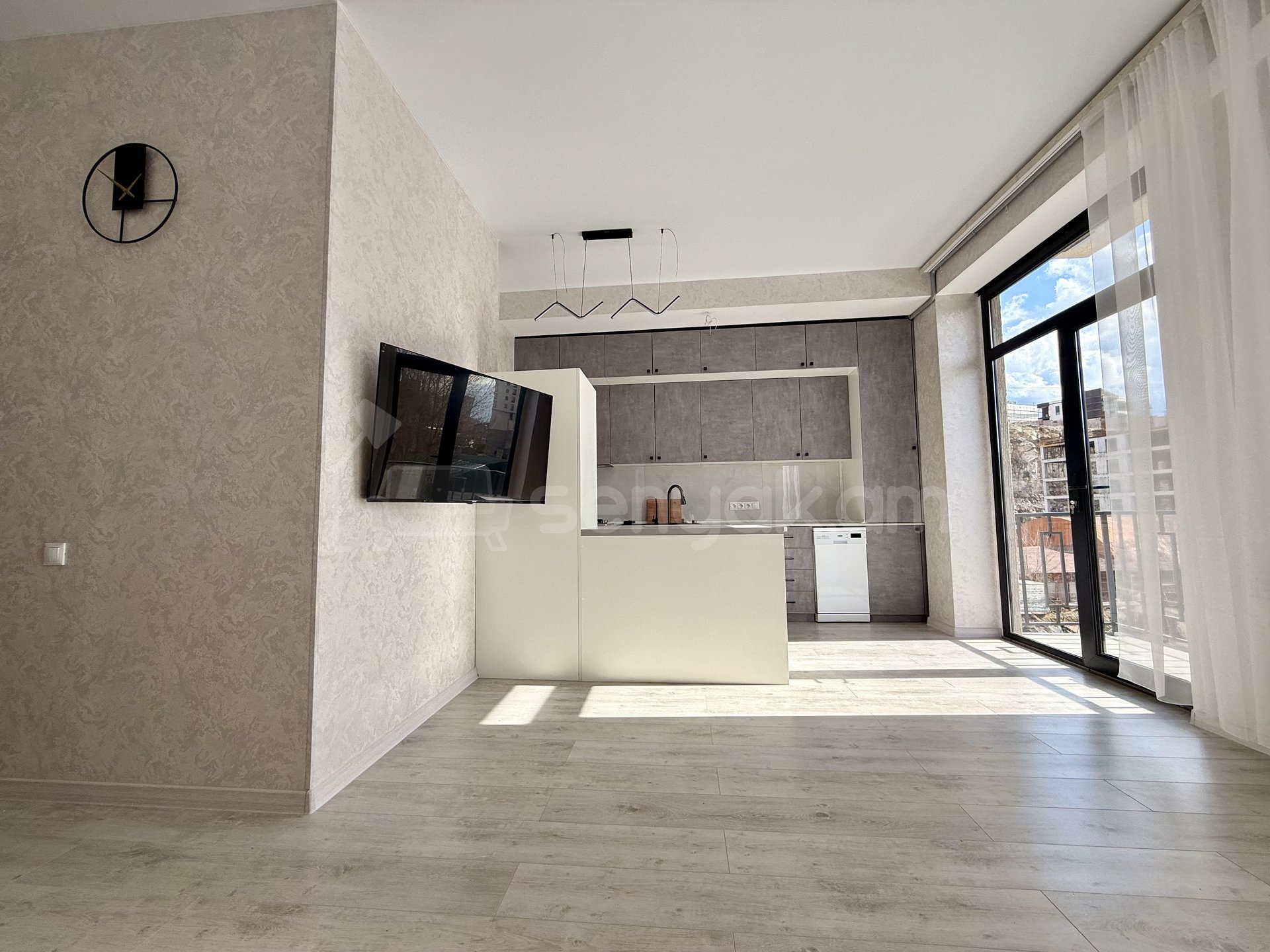 3 Սենյականոց Բնակարան Նորակառույցում, 79քմ, 4/7 հարկ, Կապիտալ Վերանորոգված, Կահավորված, Արևկող