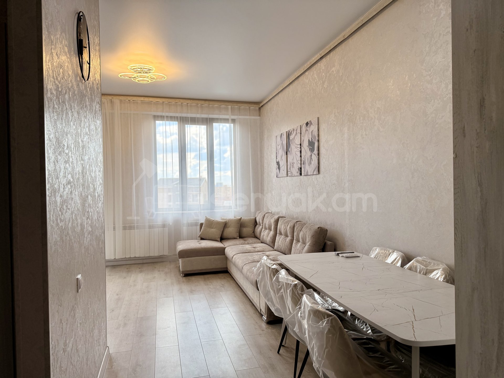 3 Սենյականոց Բնակարան Նորակառույցում, 79քմ, 4/7 հարկ, Կապիտալ Վերանորոգված, Կահավորված, Արևկող