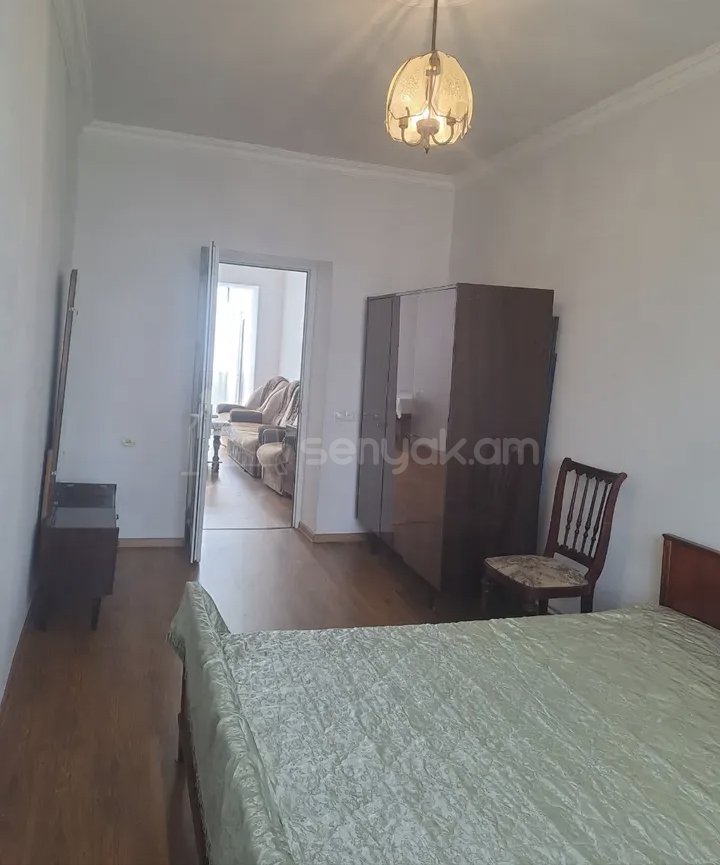 2 Սենյականոց Բնակարան Քարե Շենքում, 62քմ, 3/5 հարկ, Կապիտալ Վերանորոգված, Կահավորված