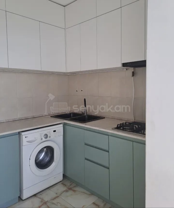 2 Սենյականոց Բնակարան Քարե Շենքում, 62քմ, 3/5 հարկ, Կապիտալ Վերանորոգված, Կահավորված