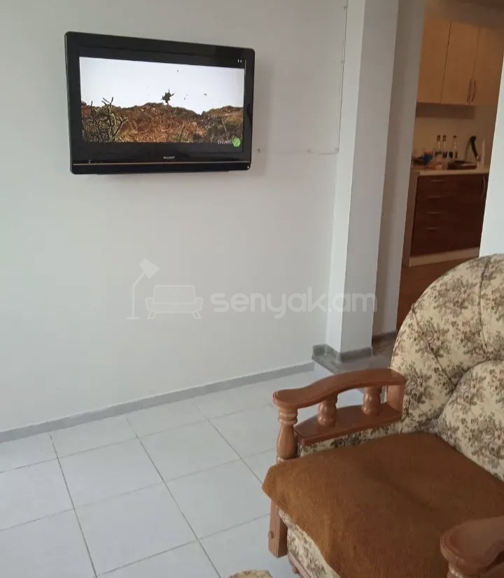 3 Սենյականոց Բնակարան Քարե Շենքում, 58քմ, 1/1 հարկ, Նորմալ Վիճակում, Կահավորված