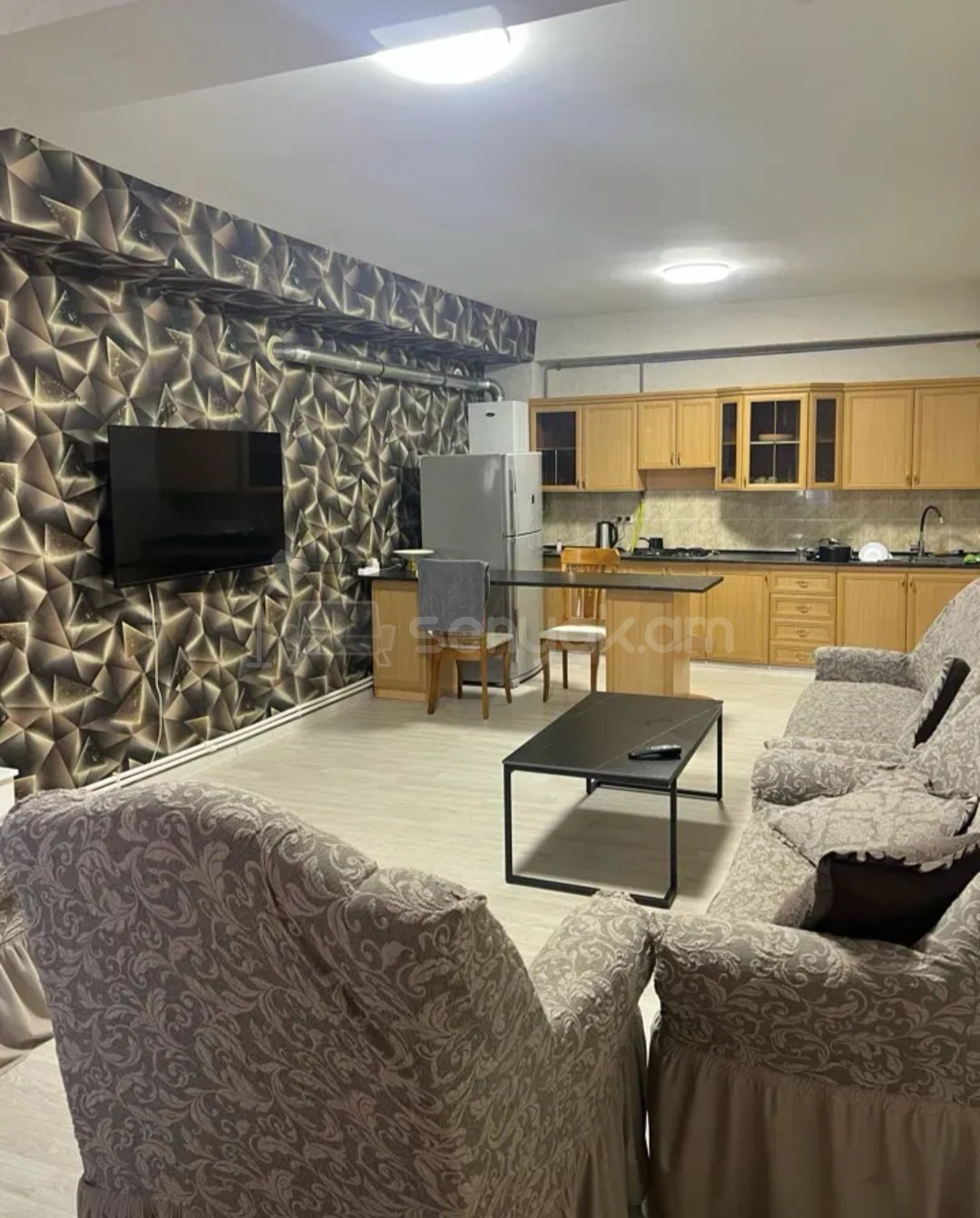 2 Սենյականոց Բնակարան, 60քմ, 9/11 հարկ, Կապիտալ Վերանորոգված, Կահավորված, Արևկող