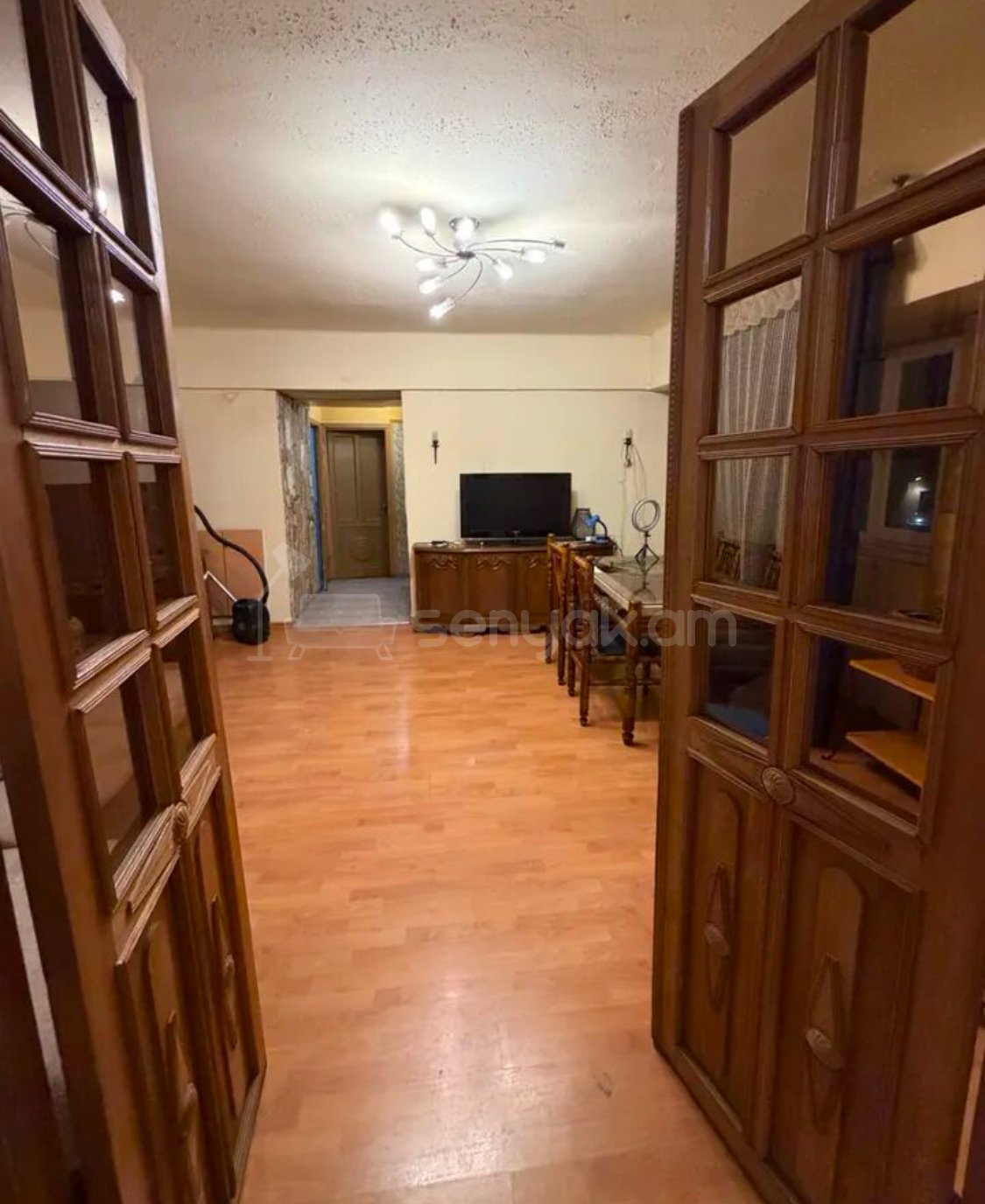 3 Սենյականոց Բնակարան, 78քմ, 2/11 հարկ, Կոսմետիկ Վերանորոգված