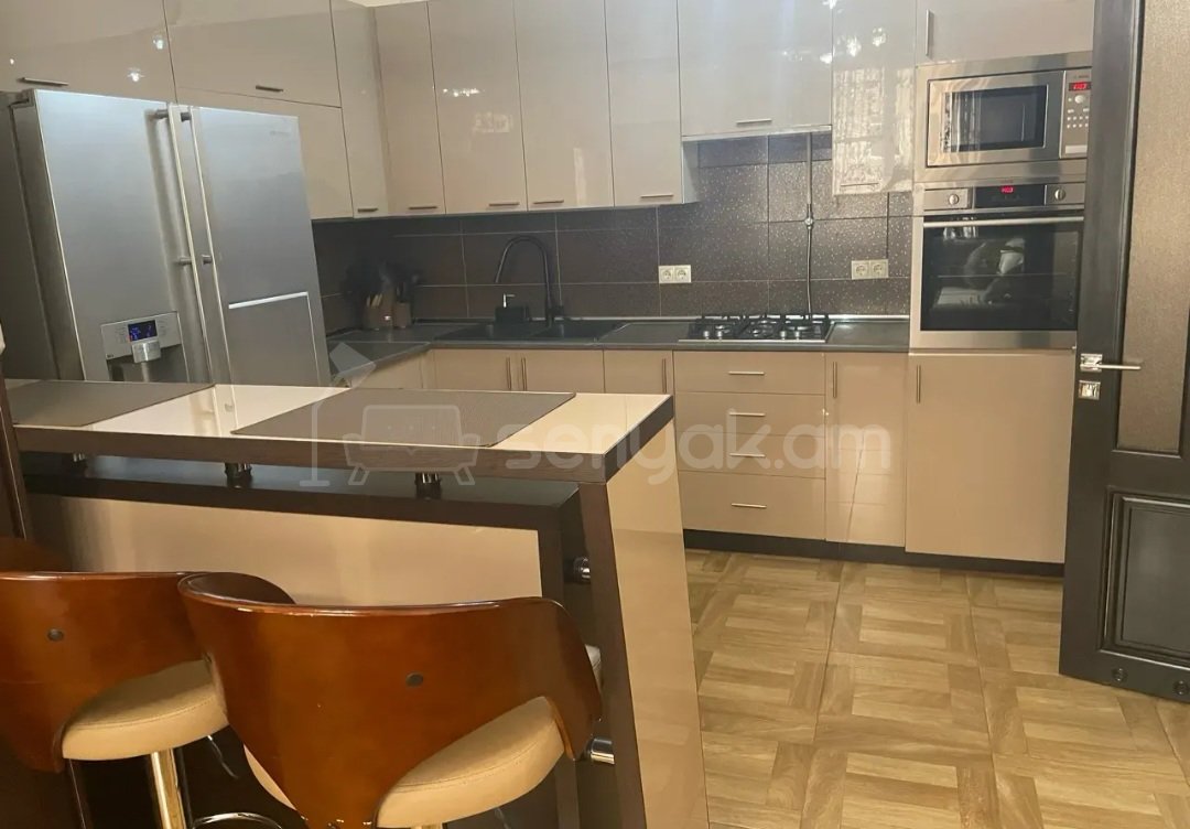 4 Սենյականոց Բնակարան Նորակառույցում, 95քմ, 4/9 հարկ, Կապիտալ Վերանորոգված